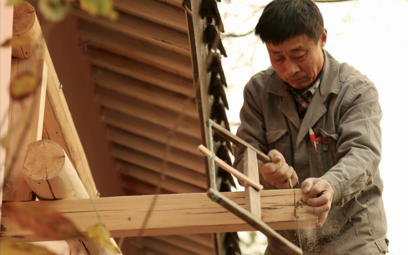 hiring the best carpenter