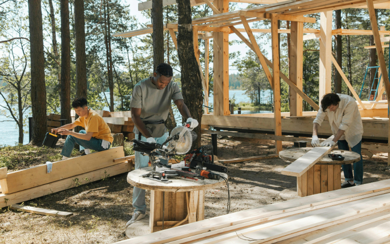 hiring carpenters