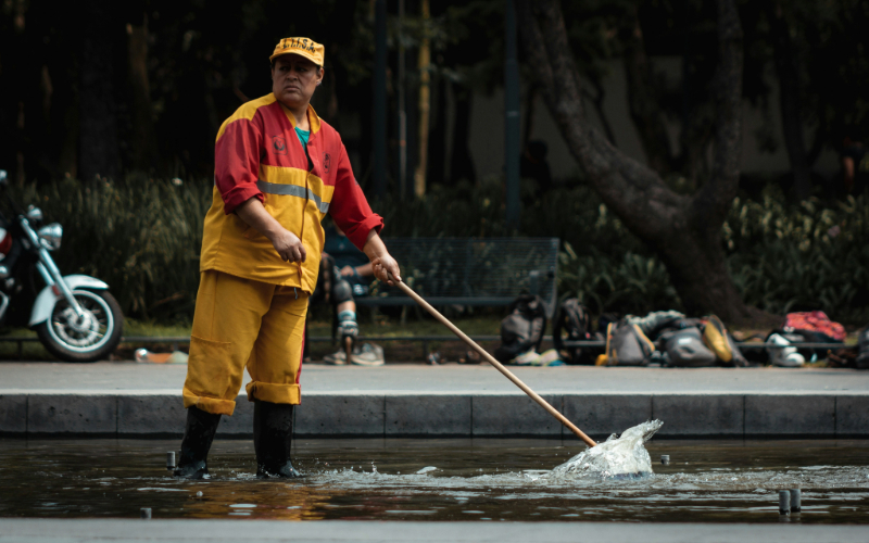 Don't Hire a Commercial Cleaner Until You Read This Guide! (Read 1st)