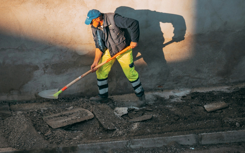 Don't Hire a Paver Until You Read This Guide! (Read 1st)